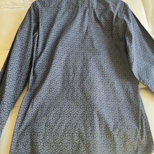 Long sleeve men’s shirt size:M